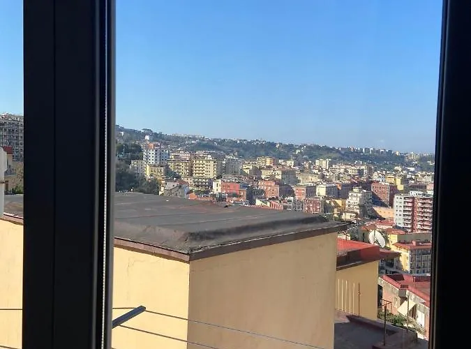 Dreaming Castel Sant'elmo 公寓