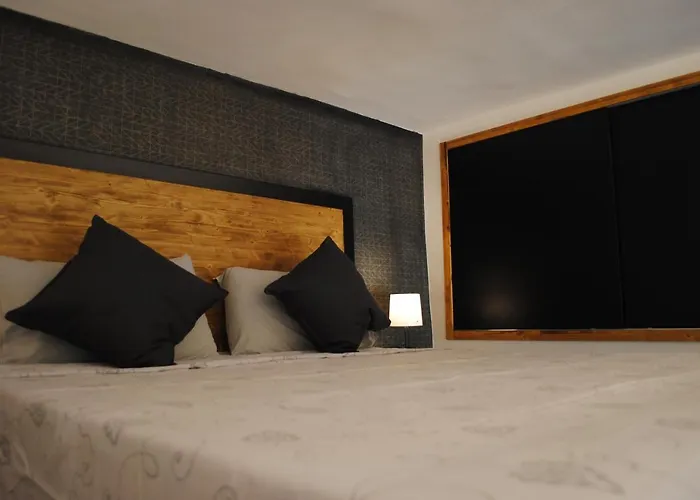 Dreaming Castel Sant'elmo * نابولي